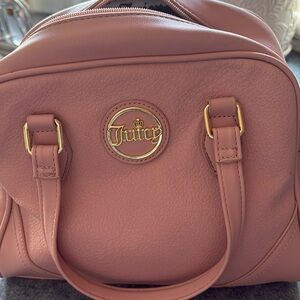 Juicy contour purse in a beautiful pink